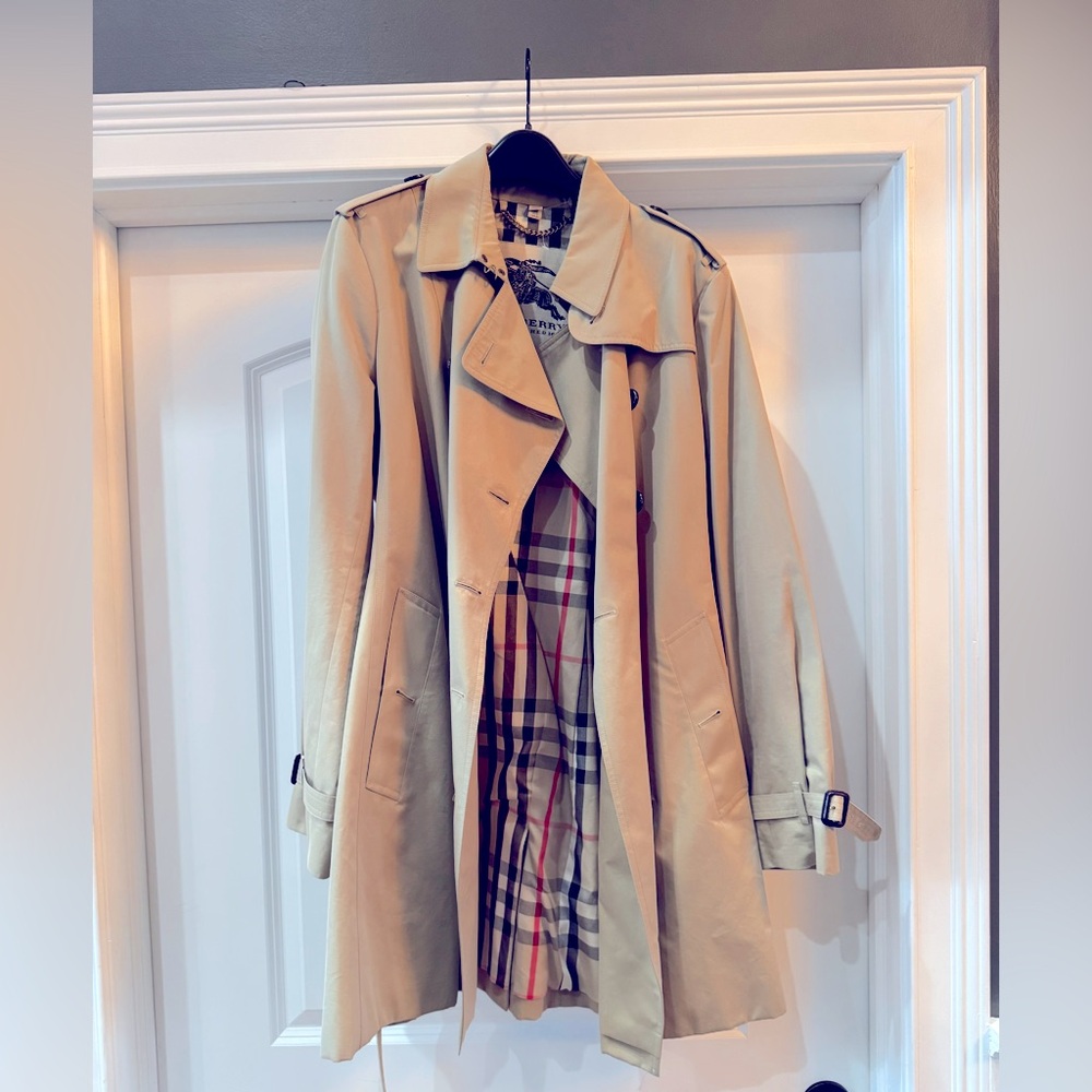 Burberry khaki and plaid Sandringham trench coat, size 16